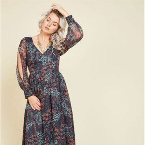 ModCloth Loop, Twirl, and Arch Maxi Dress in Navy